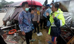 Dilanda Banjir, Walikota Batam Janji Lebarkan Drainase di Jalan Protokol