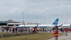 Tiga Pesawat Airbus dan 300 Polisi China Antar 153 WNA Pelaku Love Scamming dari Batam